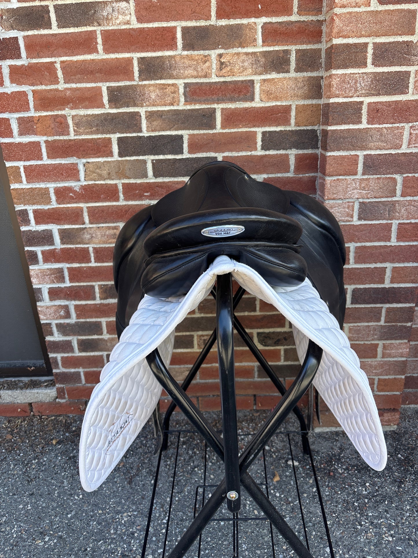 Stubben Focus Icelandic Saddle-Black-17”-32cm