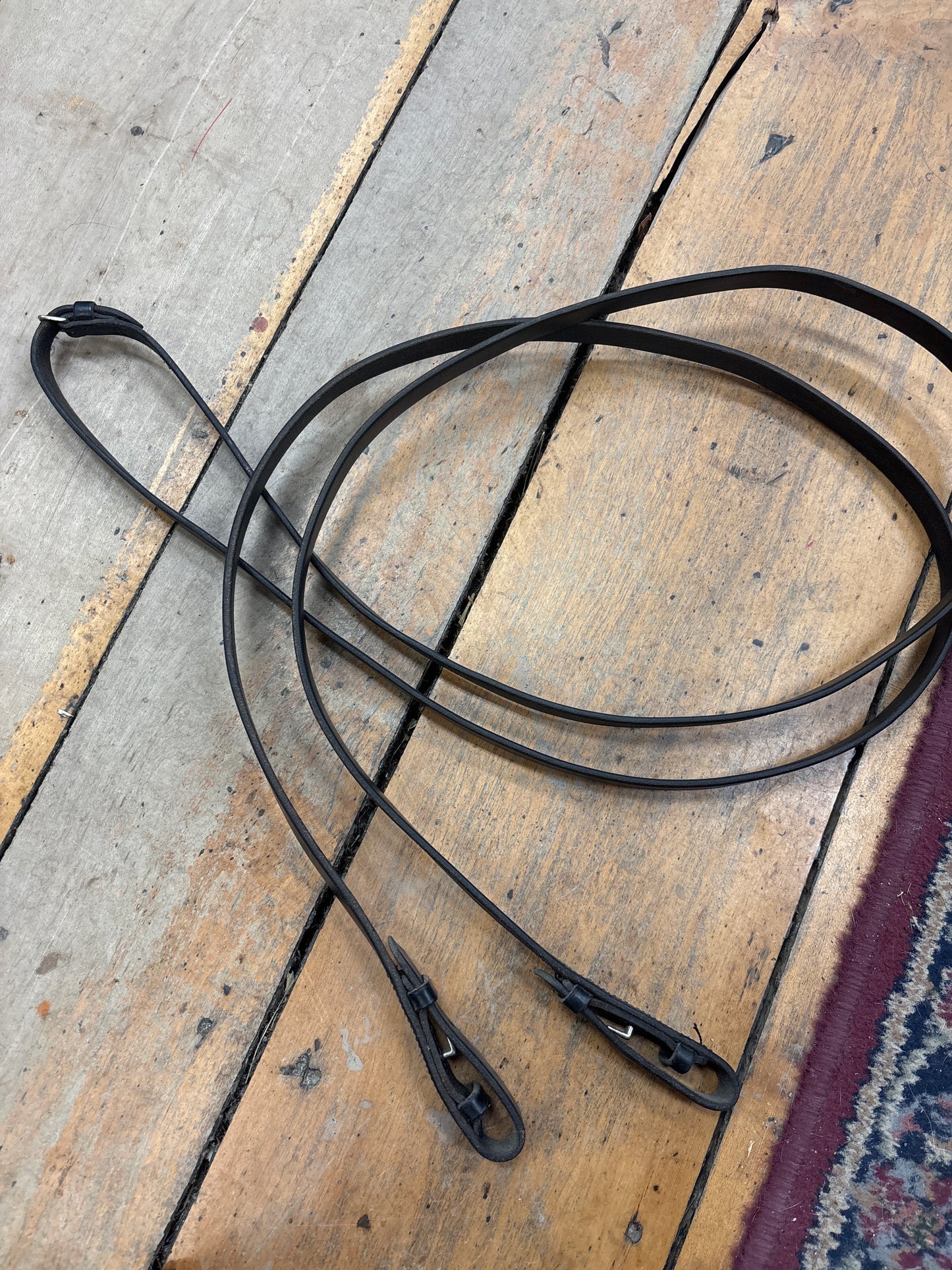 Flat Reins-Black-Full