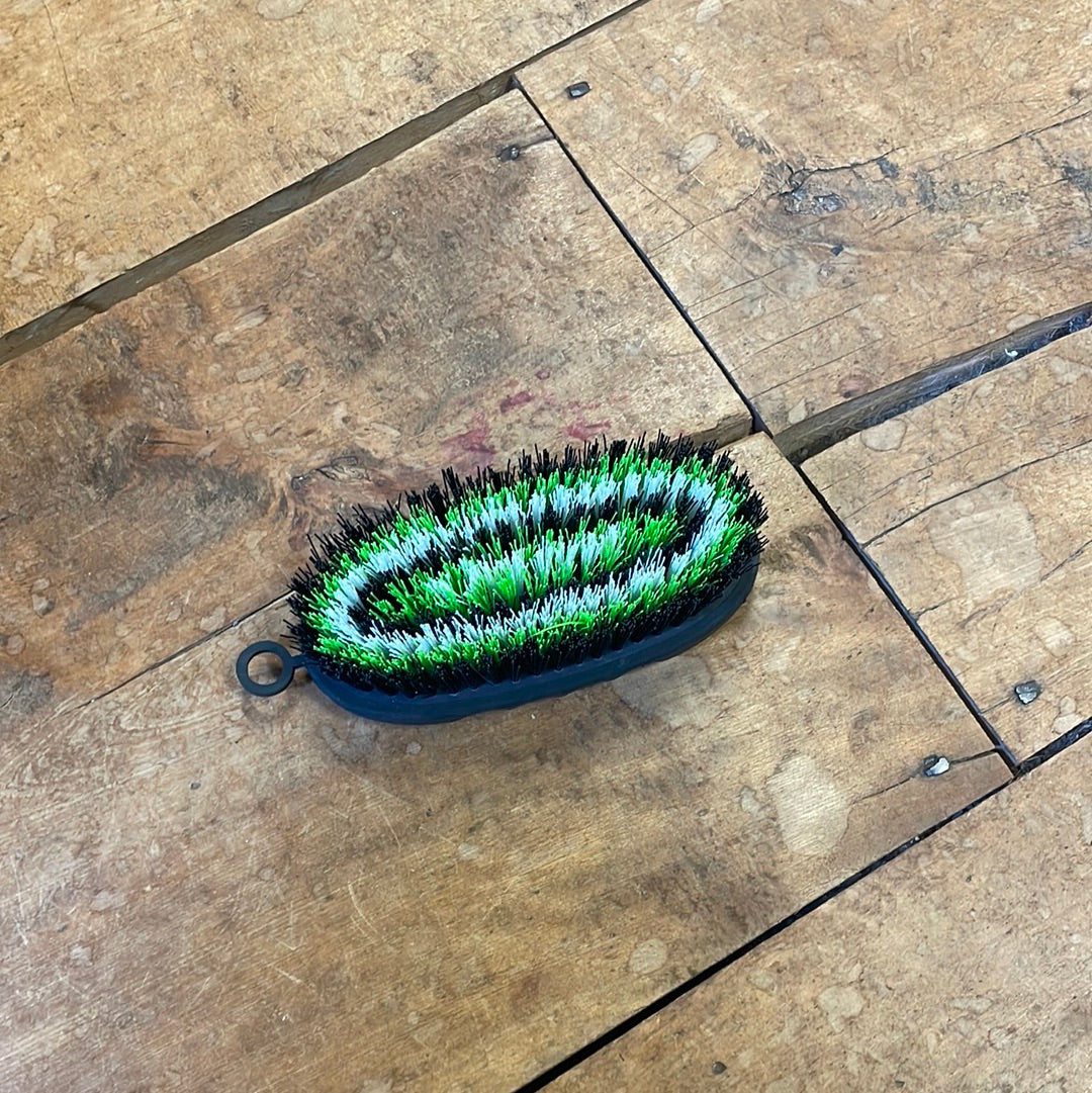 Tail Tamer Synthetic Stiff Brush