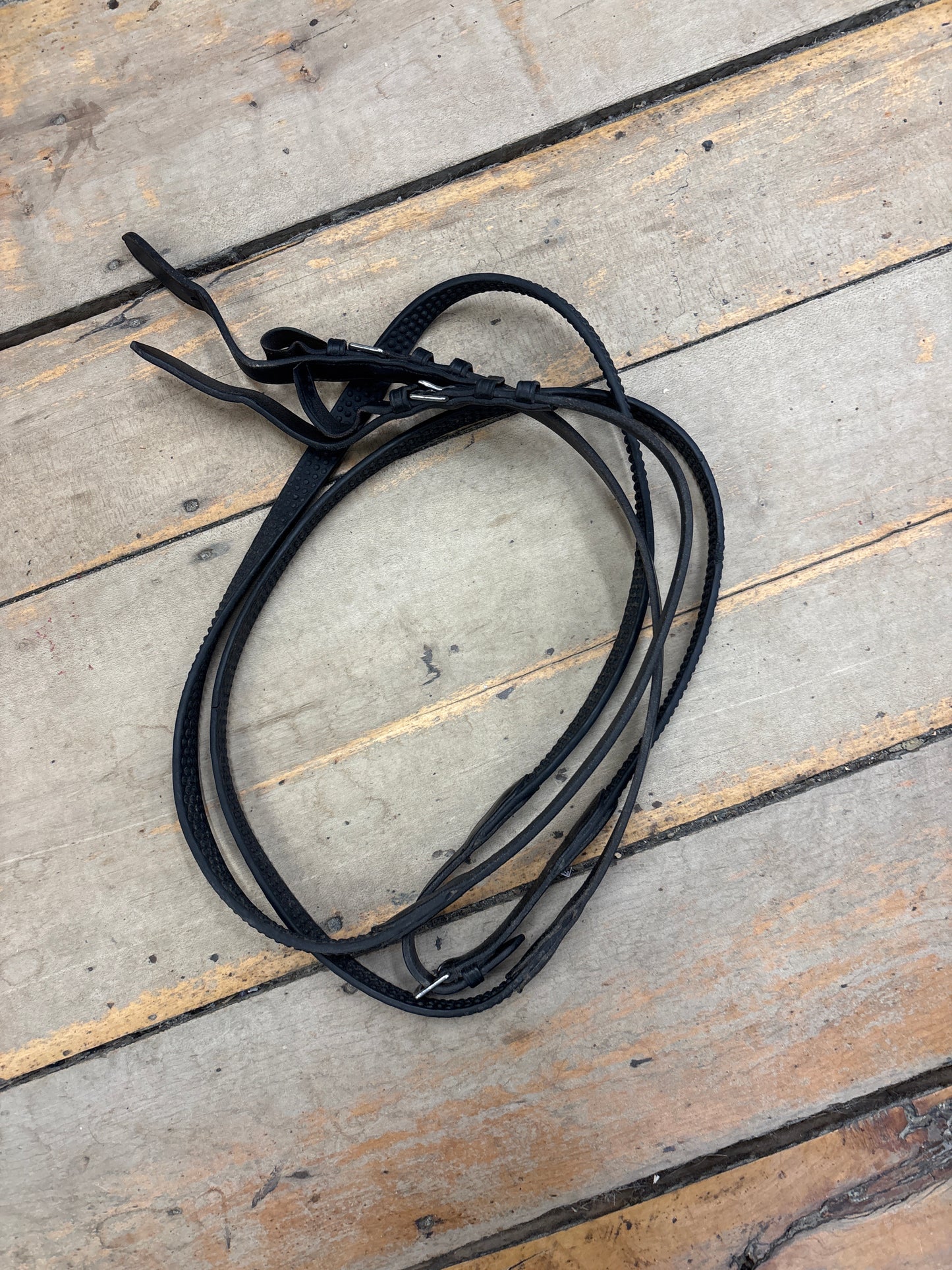 Rubber Pebble Reins-Black-Full