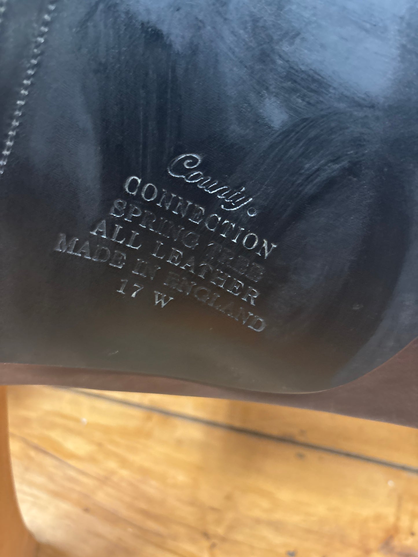 County Connection Dressage Saddle-Black-17”-Wide