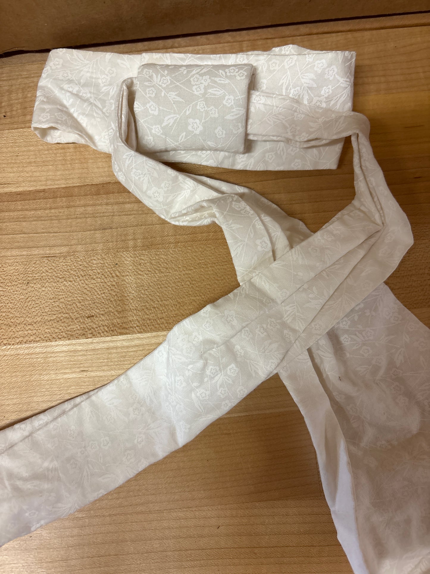 Stock Tie-White