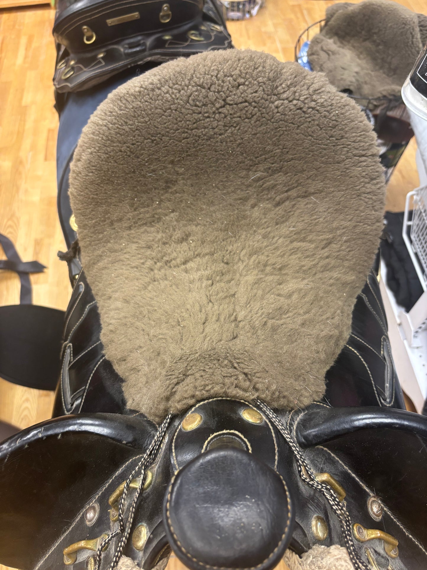Australian Stock Saddle-Black-Medium Wide-16”