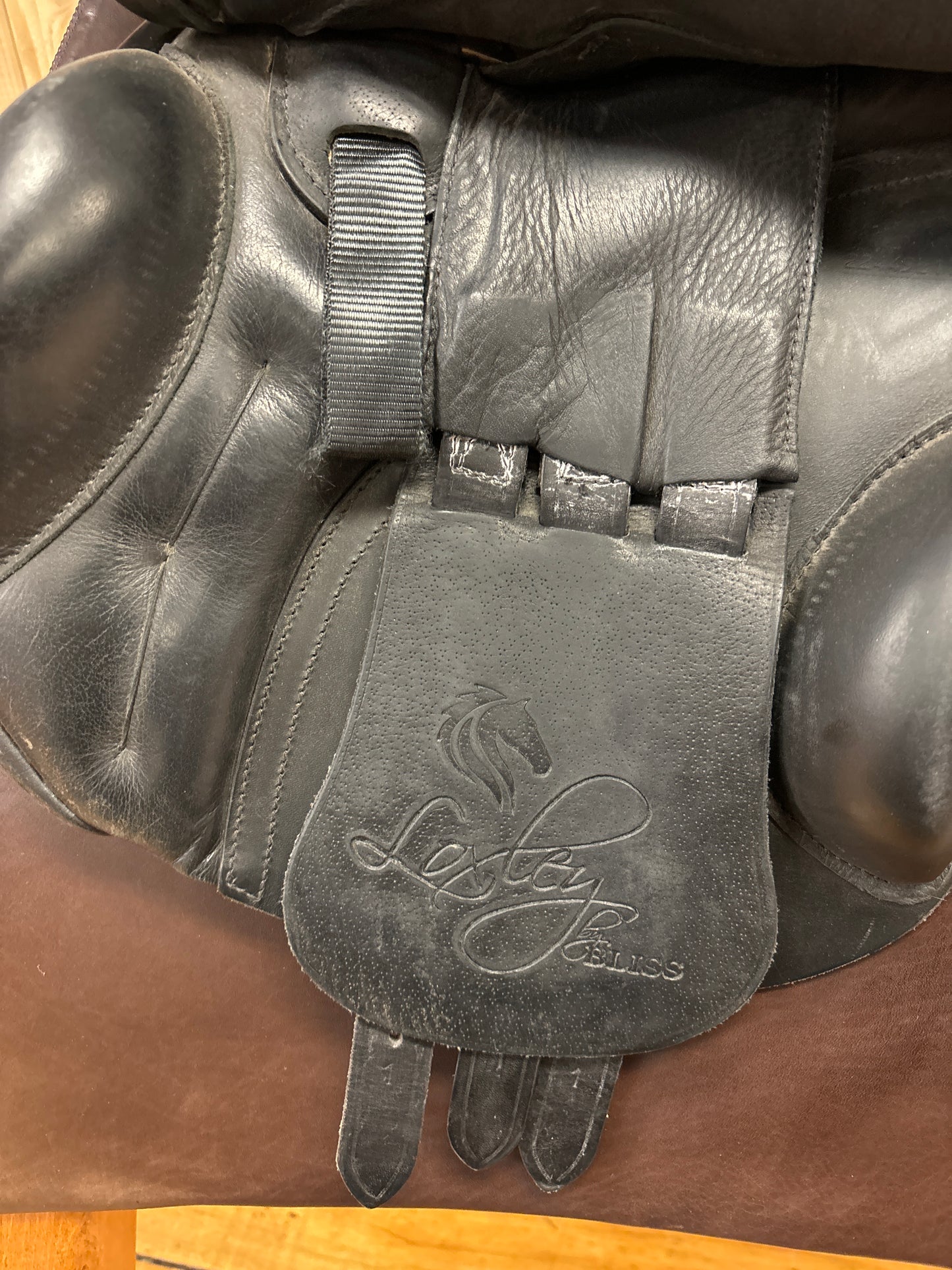 Loxley by Bliss Jump Saddle-Black-17.5”-Medium Wide