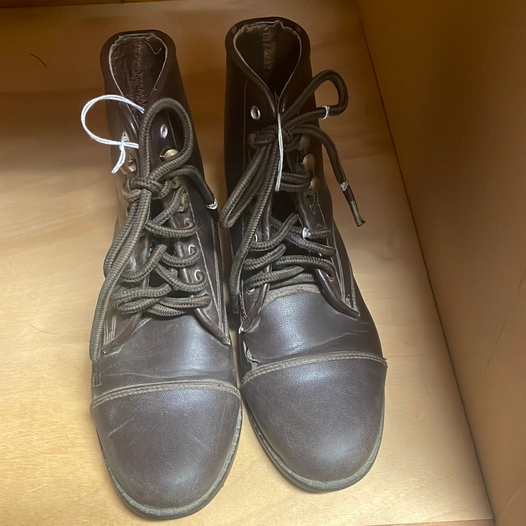 Lace Paddock Boots