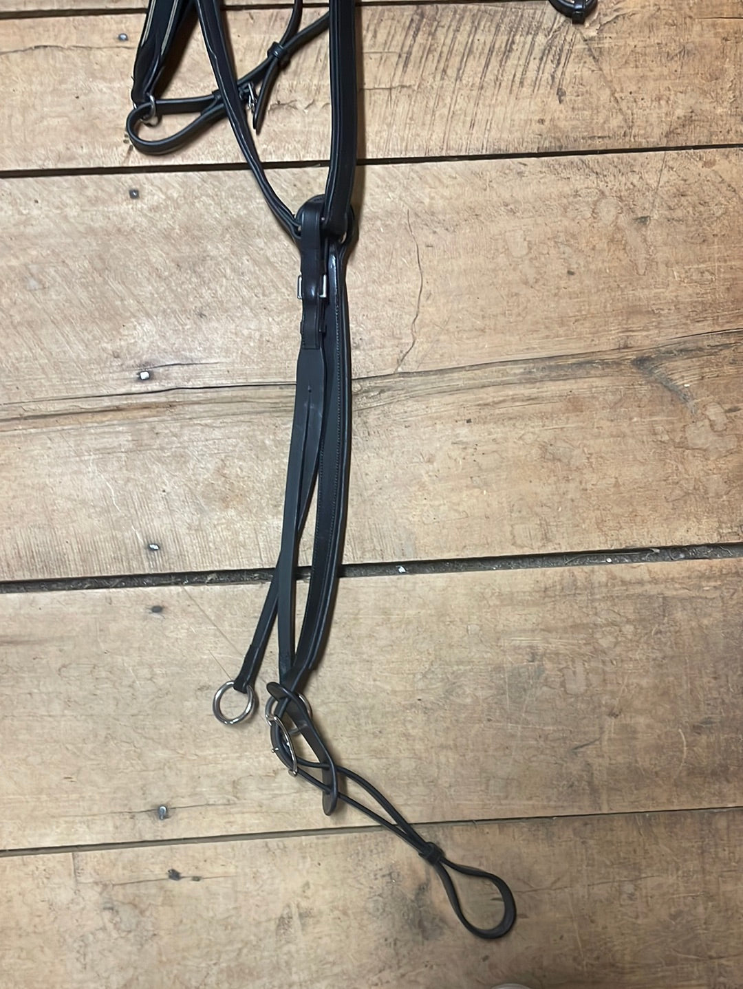 Collegiate Essential 5-Point Breastplate-Black-Full