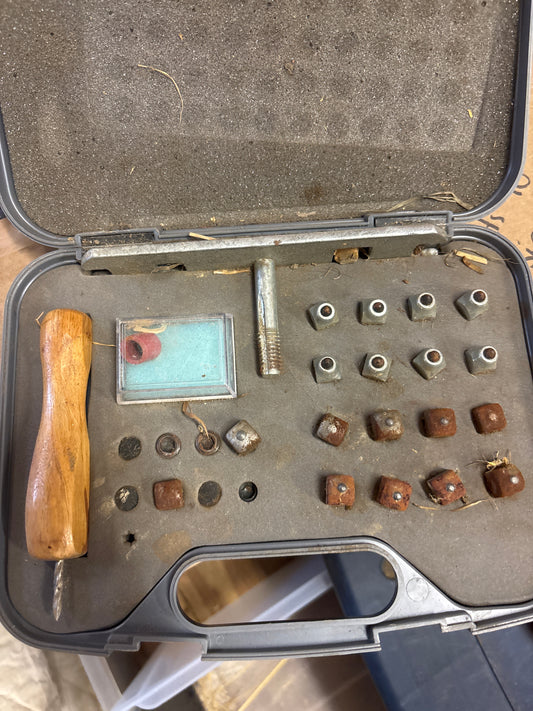 Stud kit