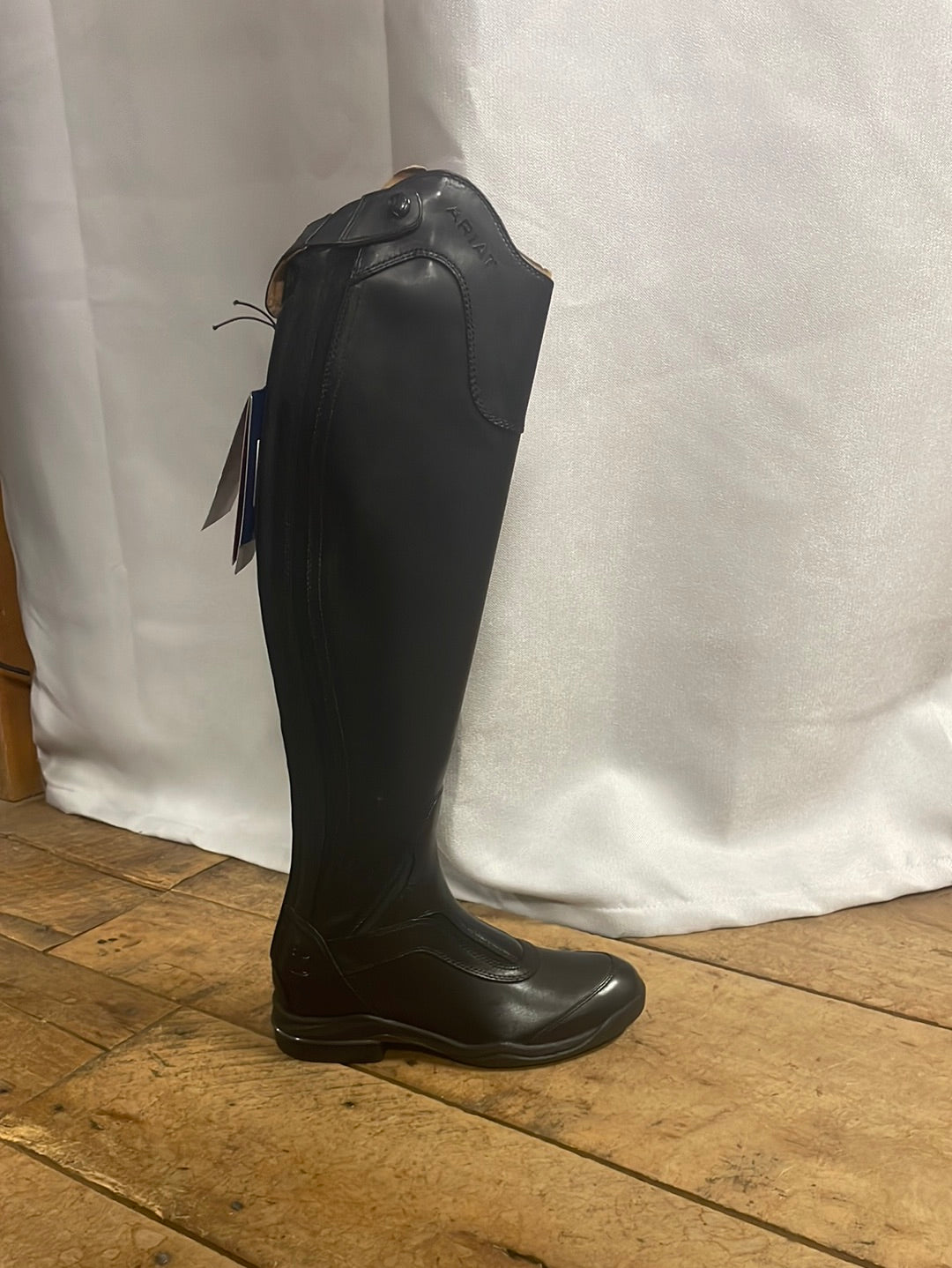 Ariat V Sport Tall Zip Boot-Noir-7.5-Slim/Tall