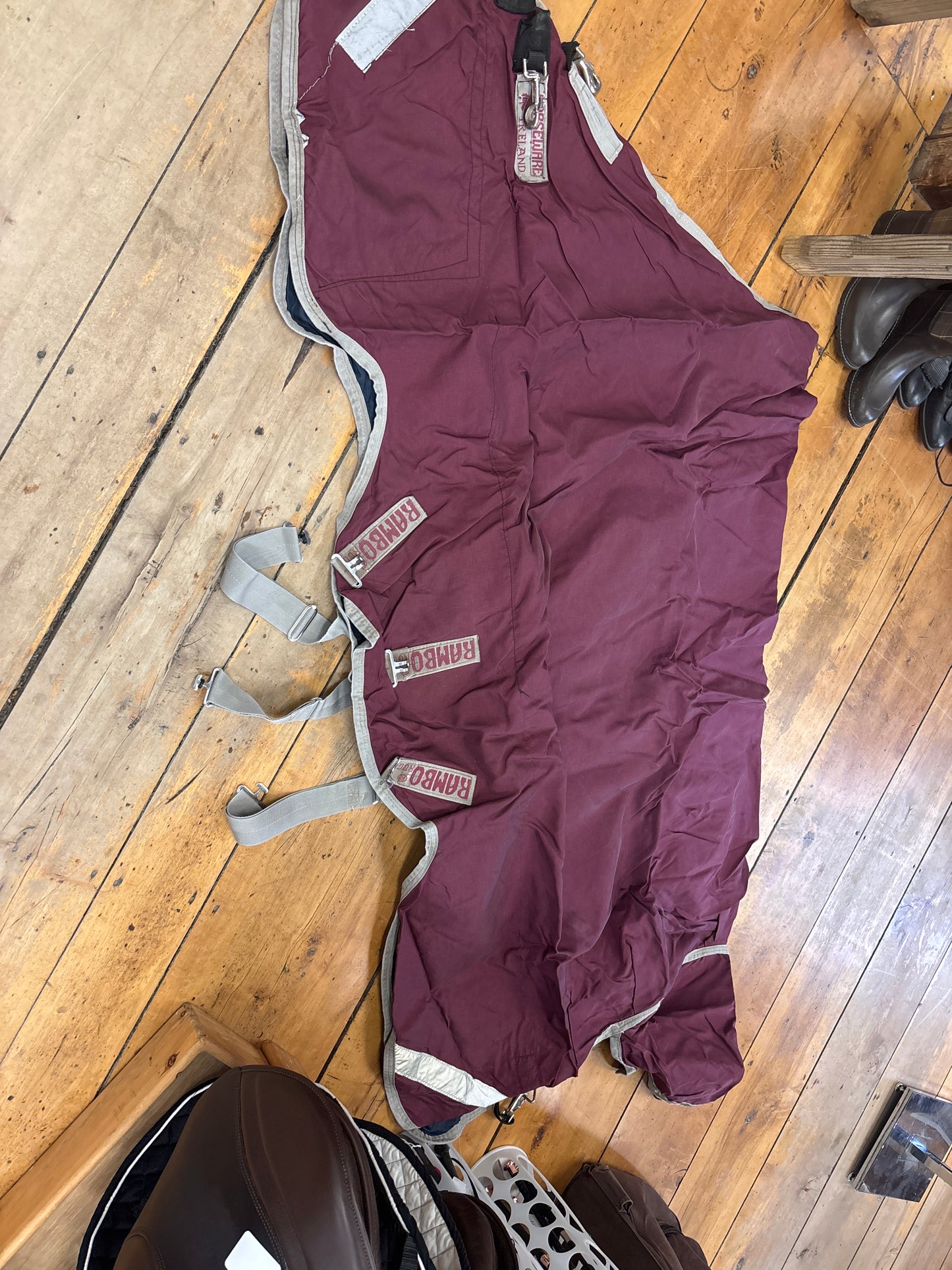 Rambo 0g Turnout Rug-Maroon-78”