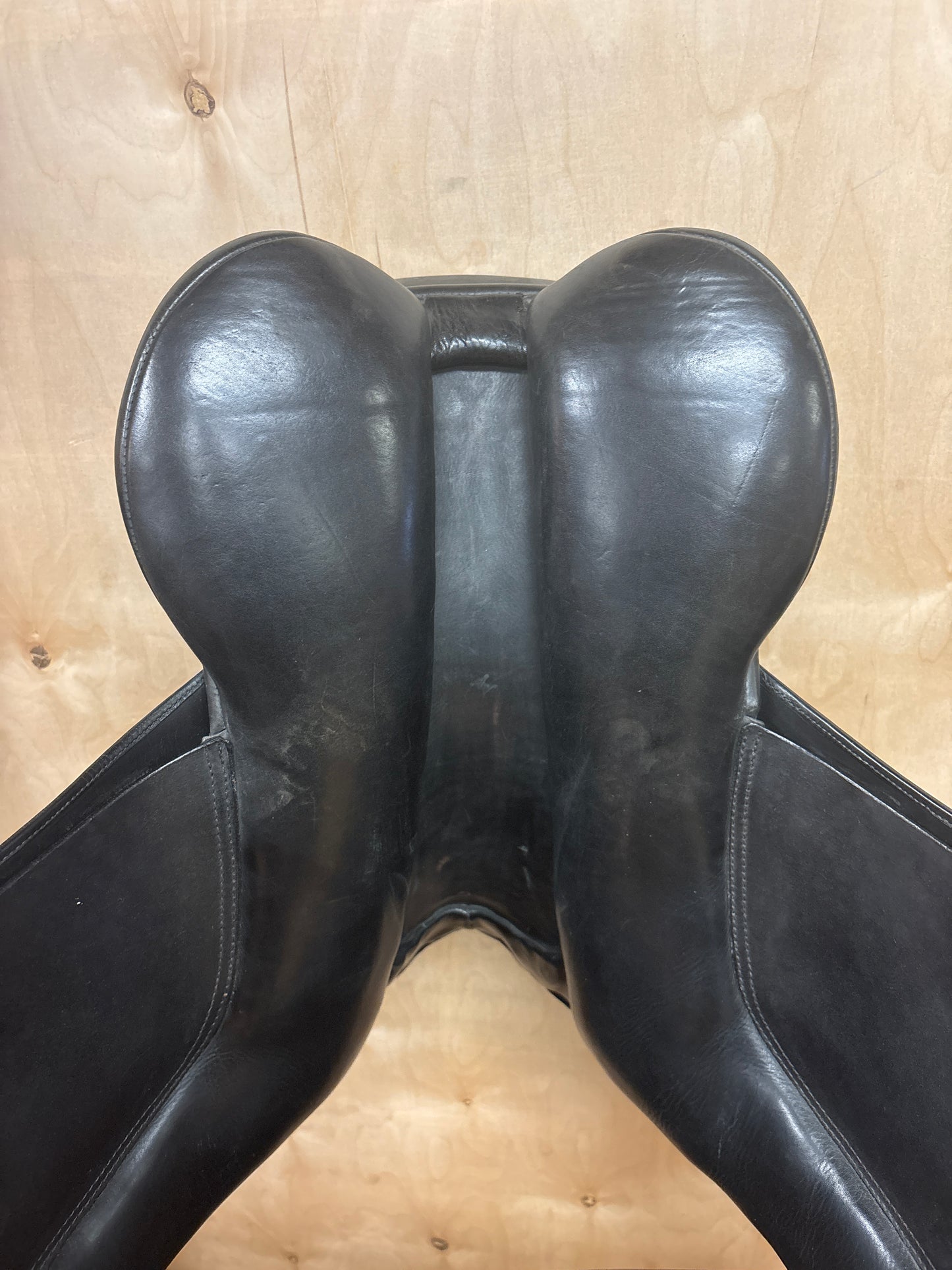 M. Toulouse Octavio Dressage Saddle-Black-18”-Wide