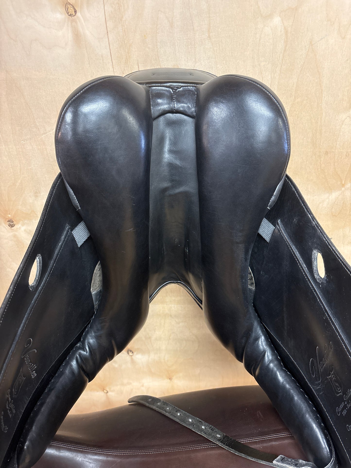 Custom Saddlery Versailles Custom Dressage Saddle-Black-17”-Medium Wide