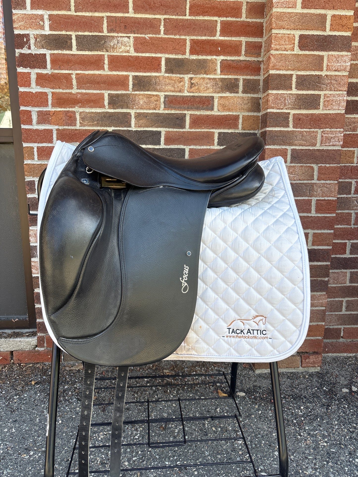 Stubben Focus Icelandic Saddle-Black-17”-32cm