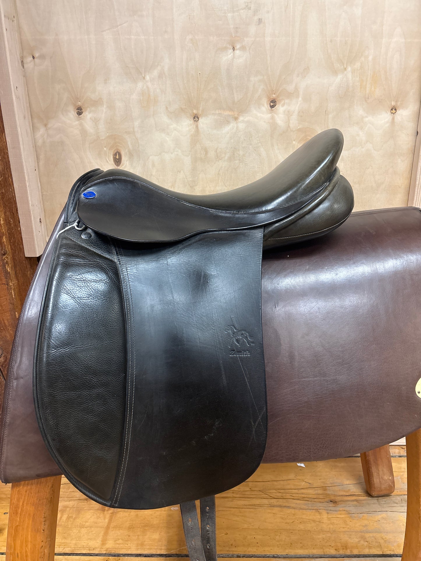 Frank Baines Balance Zenith Dressage Saddle-Black-18”-Wide