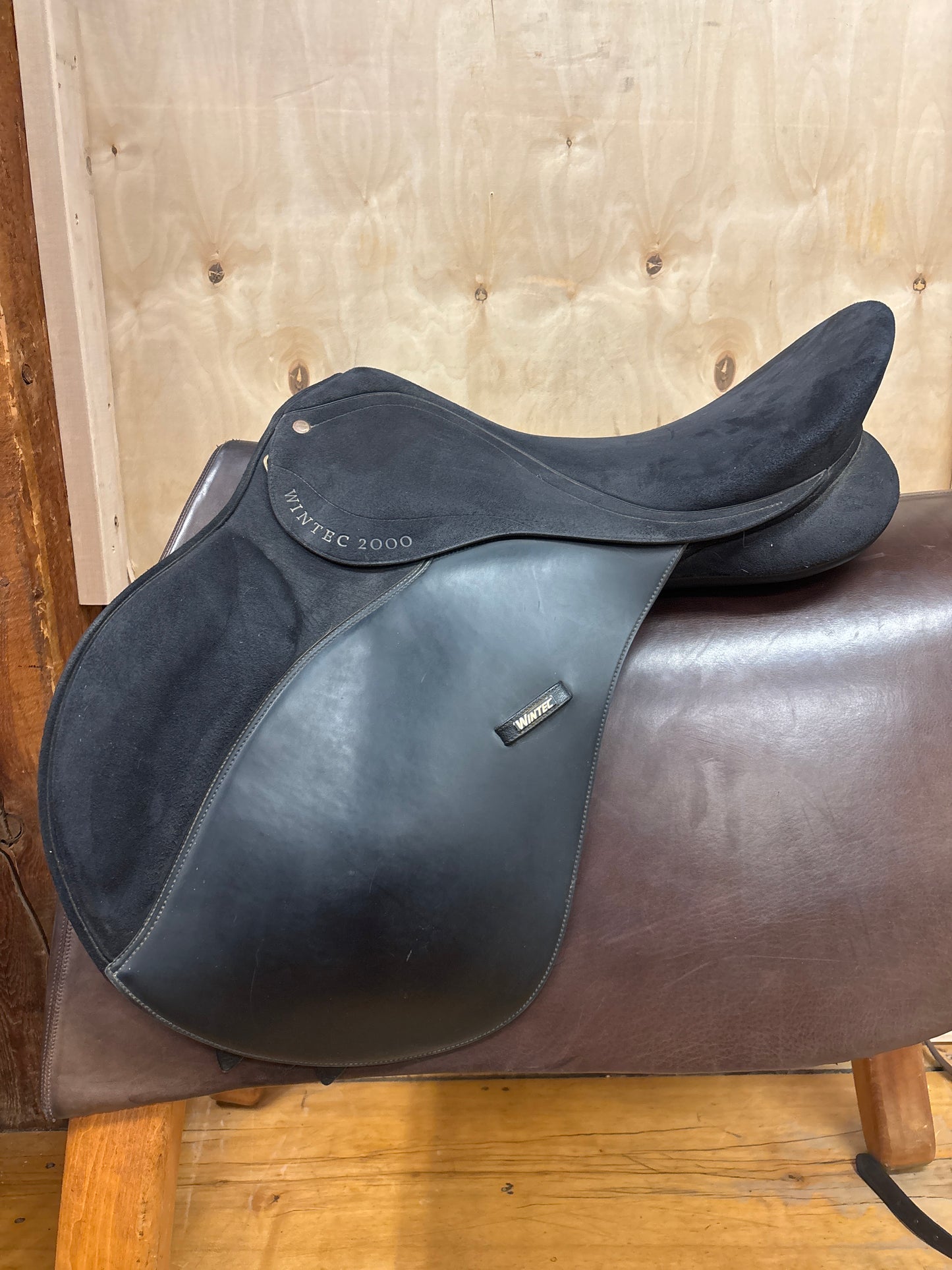 Wintec 2000 All Purpose Saddle-Black-17.5”-Adjustable