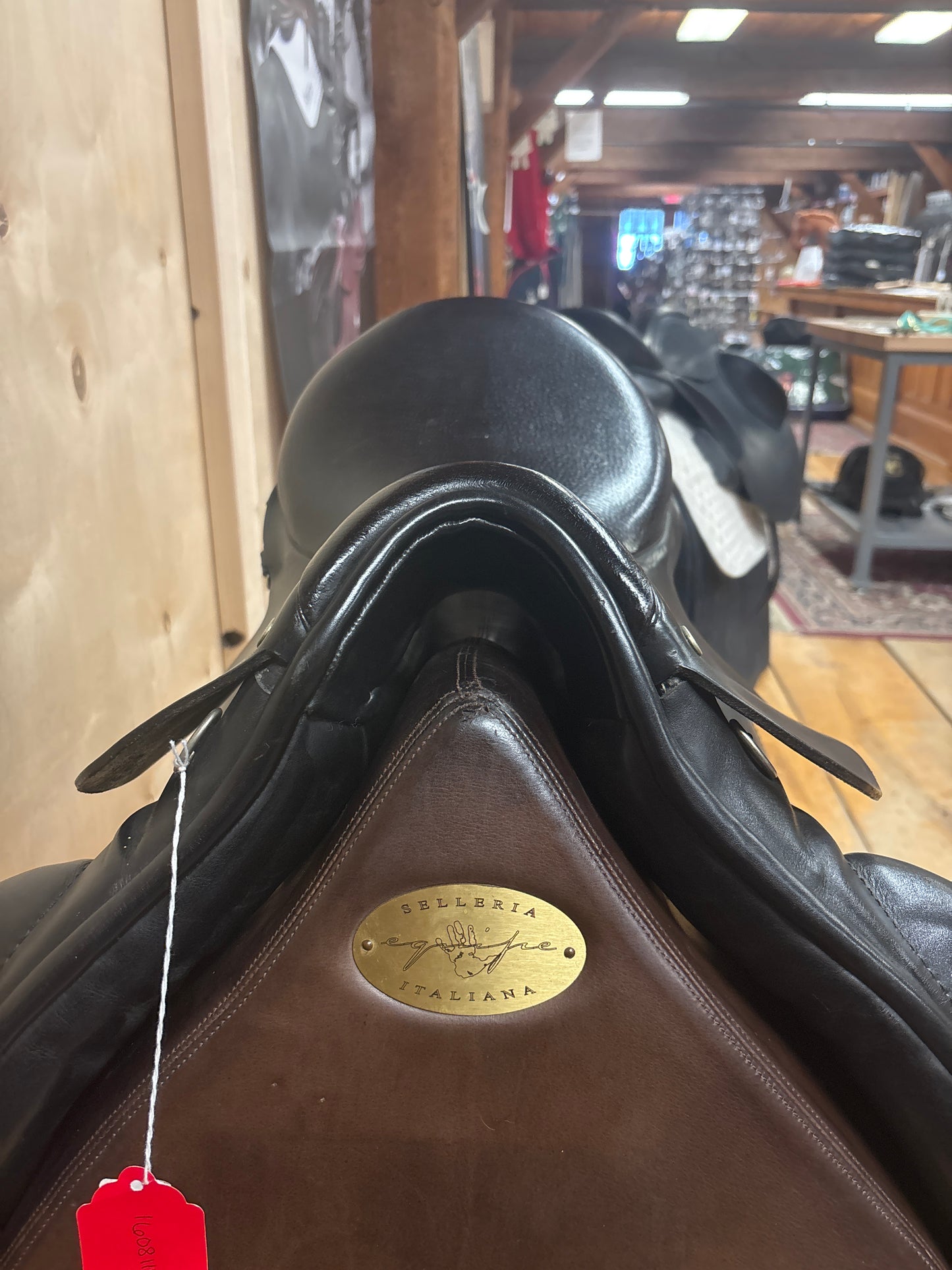Smith Worthington Custom Dressage Saddle-Black-17.5”-Medium Narrow