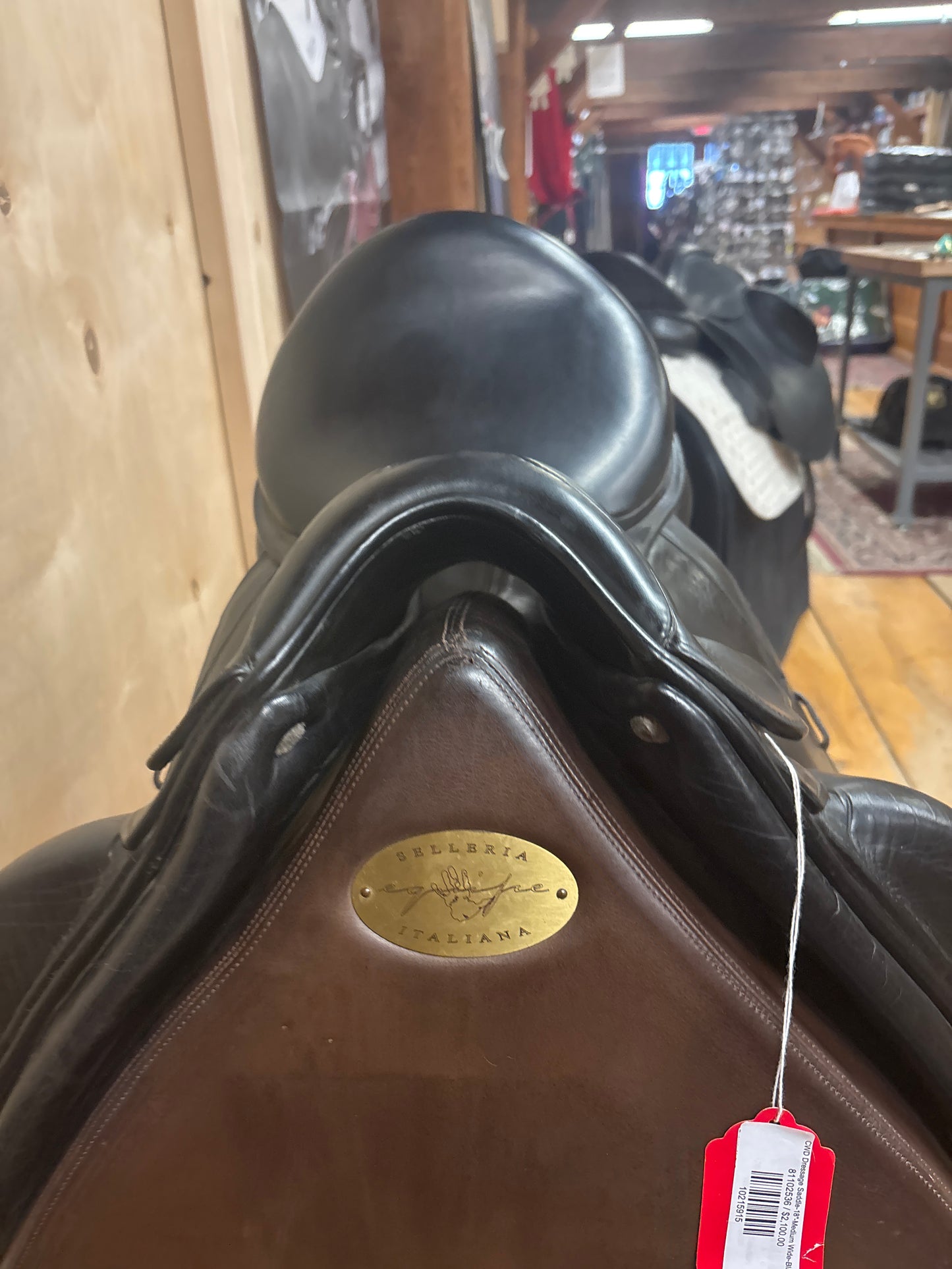 CWD Dressage Saddle-Black-18”-Medium Wide