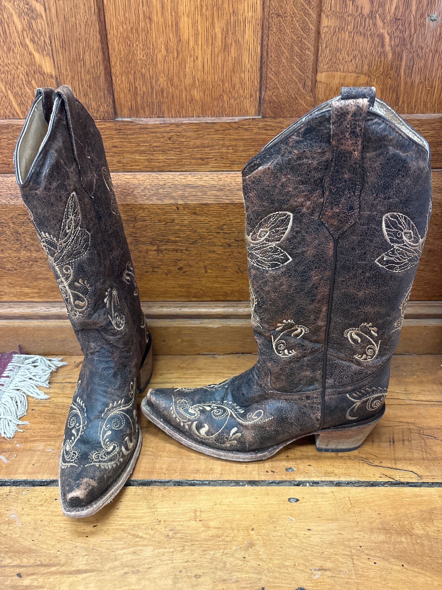 Circle G Cowboy Boots-Ladies 8