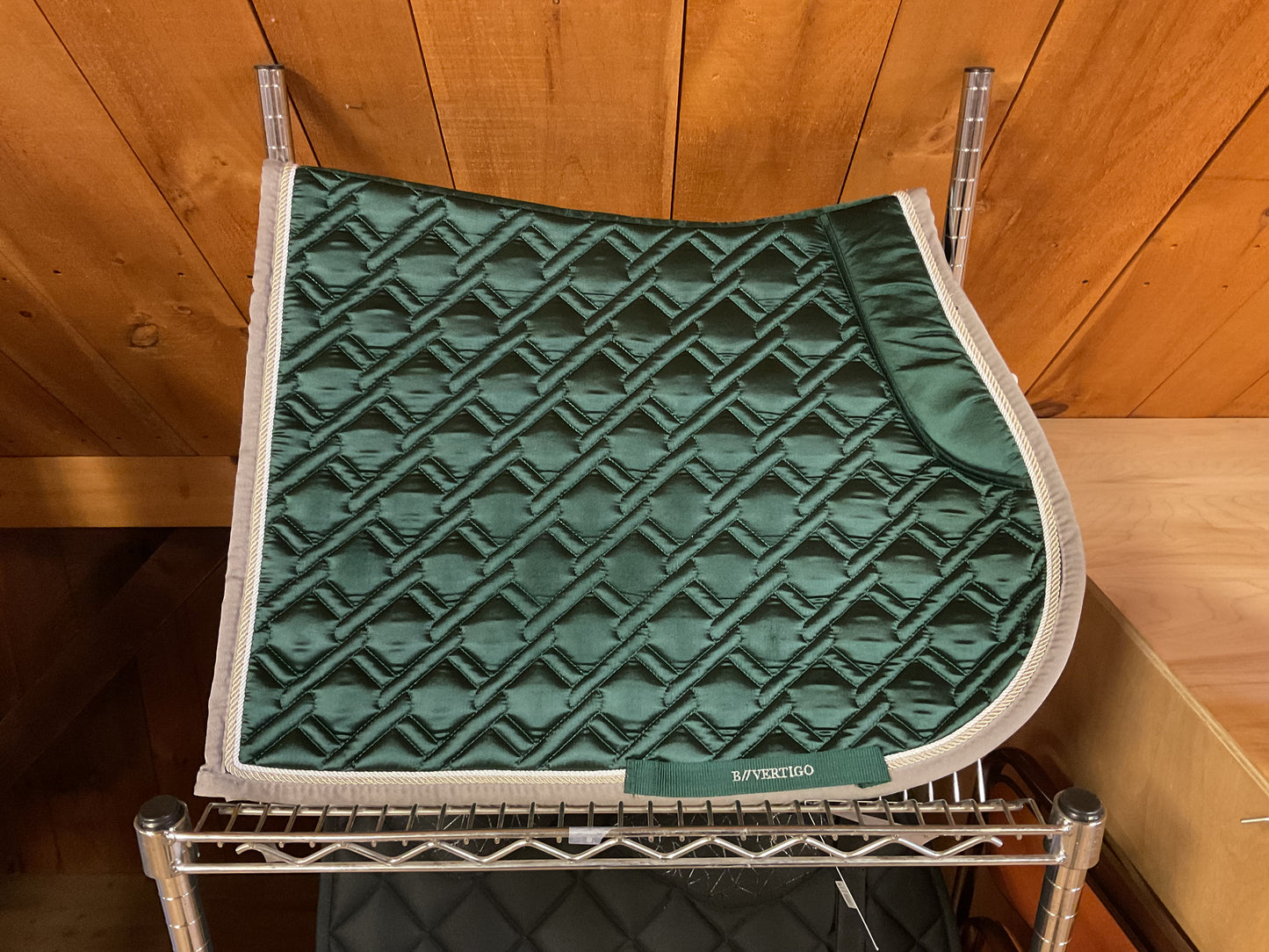 B Vertigo Evolve Jumping Pad with Anti-Slip-Jungle Green