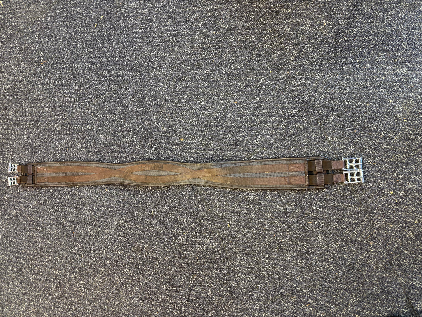 Chafeless Girth-52”-Brown