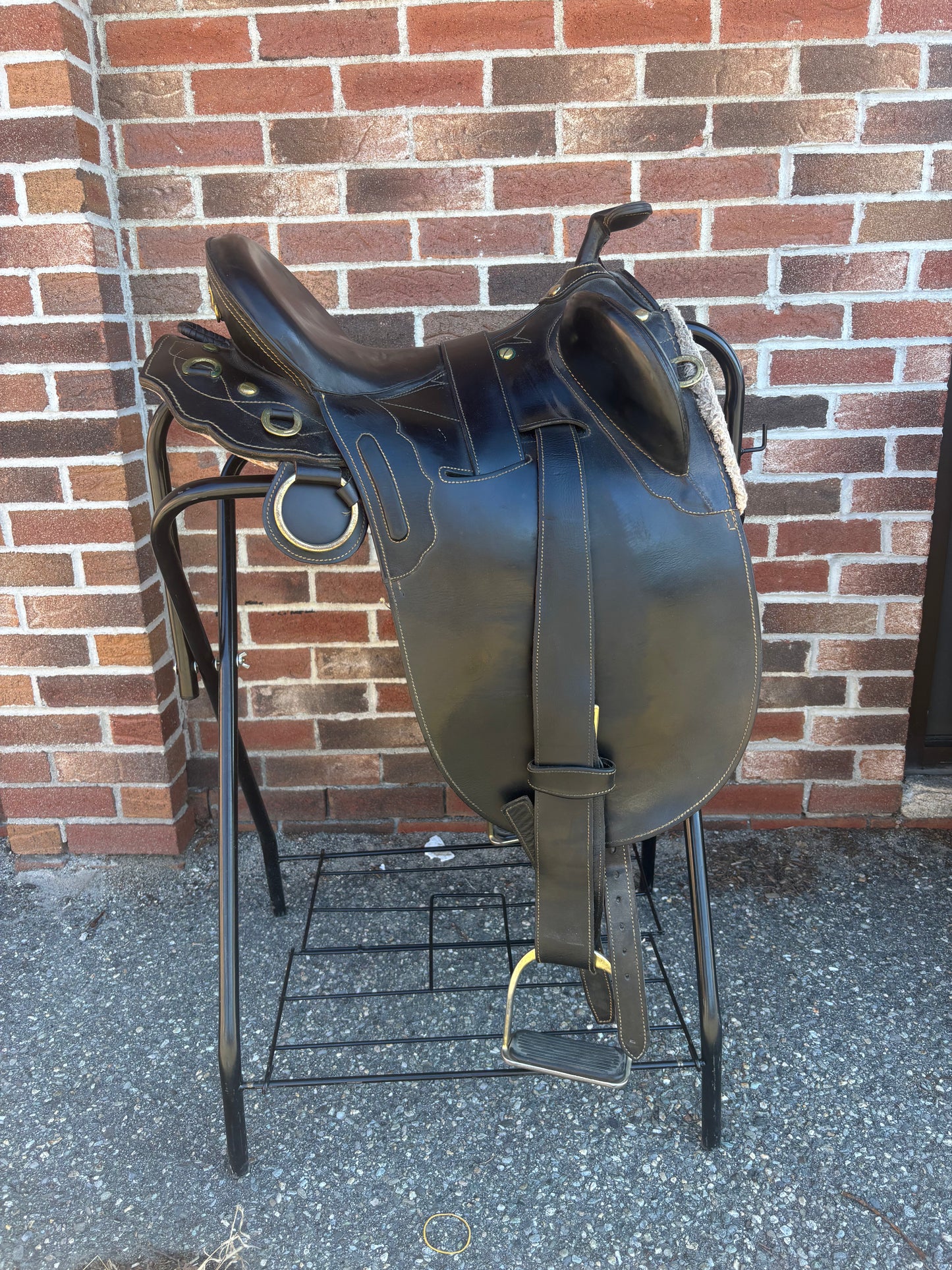 Australian Stock Saddle-Black-Medium Wide-16”