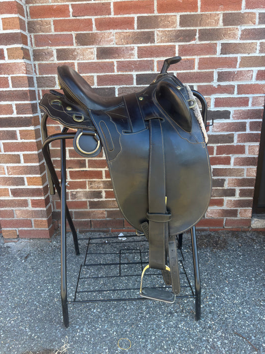 Australian Stock Saddle-Black-Medium Wide-16”