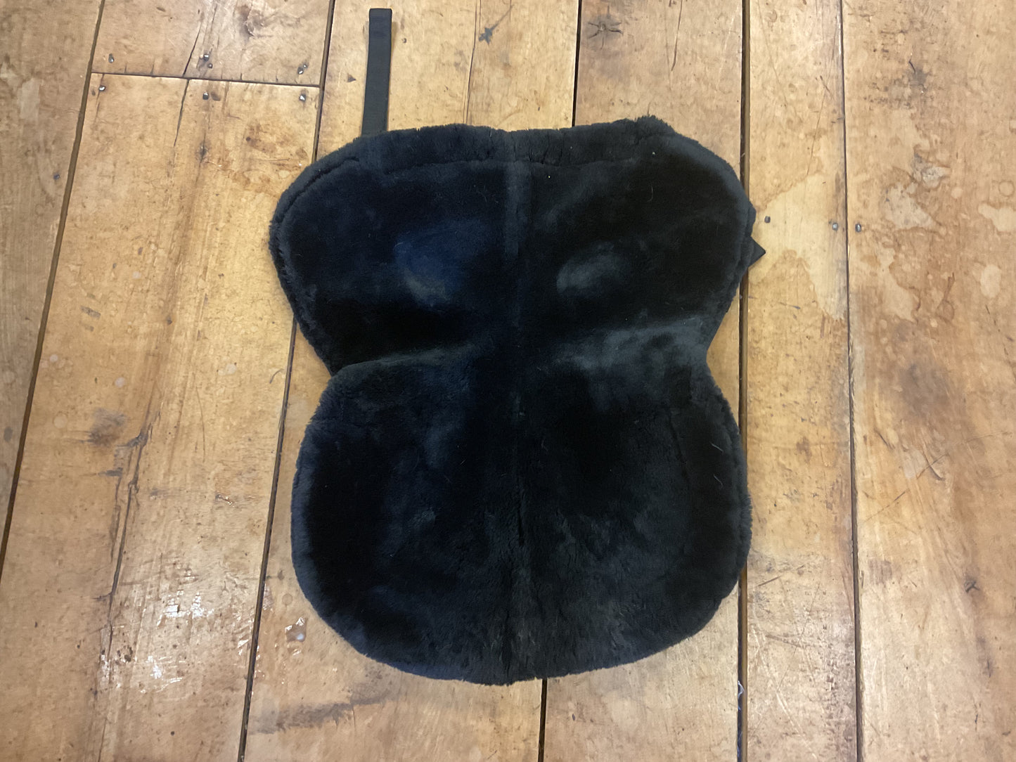 Shires Fleece 1/2 pad- black