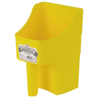 3qt Enclosed Plastic Feed Scoop