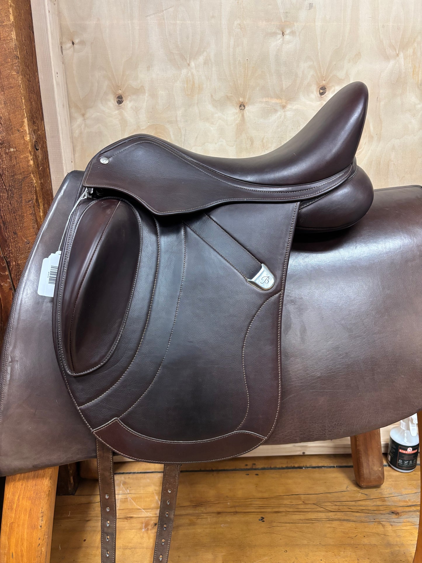 Bates Innova Monoflap Dressage Saddle-Brown-Adjustable-Size 0 (16.5”-17”)